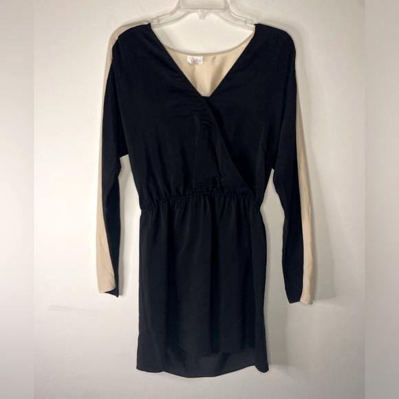 Parker Women's Black and Cream Silk V Neck Mini Dress Size Medium Classic Dressy - Picture 1 of 16